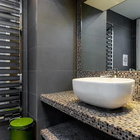 Апартаменты Private Flat With Eiffel Tower View